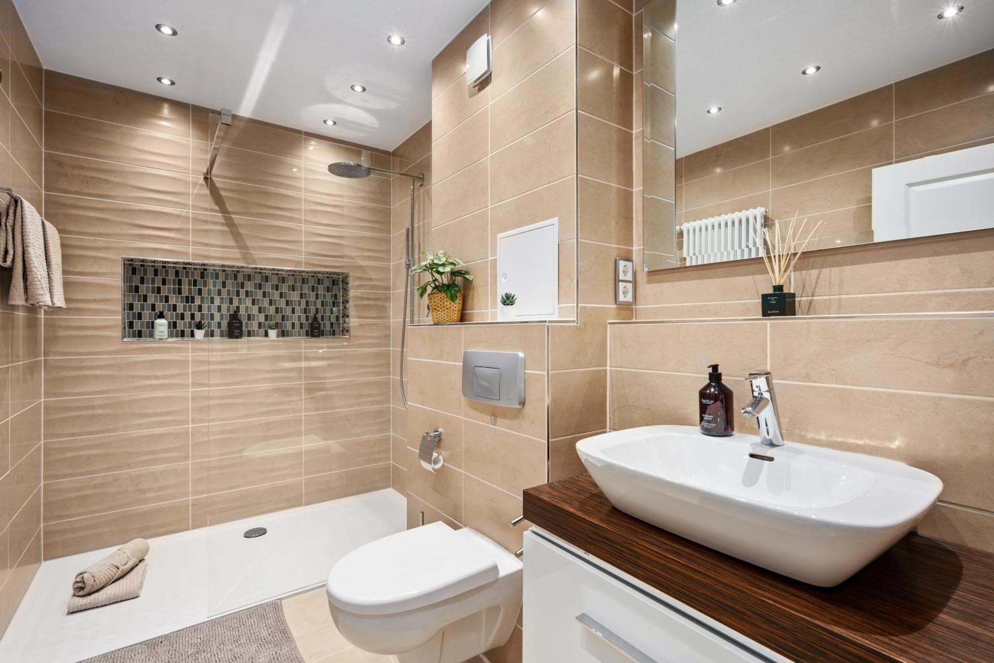 Edler Wohnraum Schwanenteich-Suite Mit Balkon, Kaffeevollautomat, Lift & Parkplatz Zwickau Ngoại thất bức ảnh