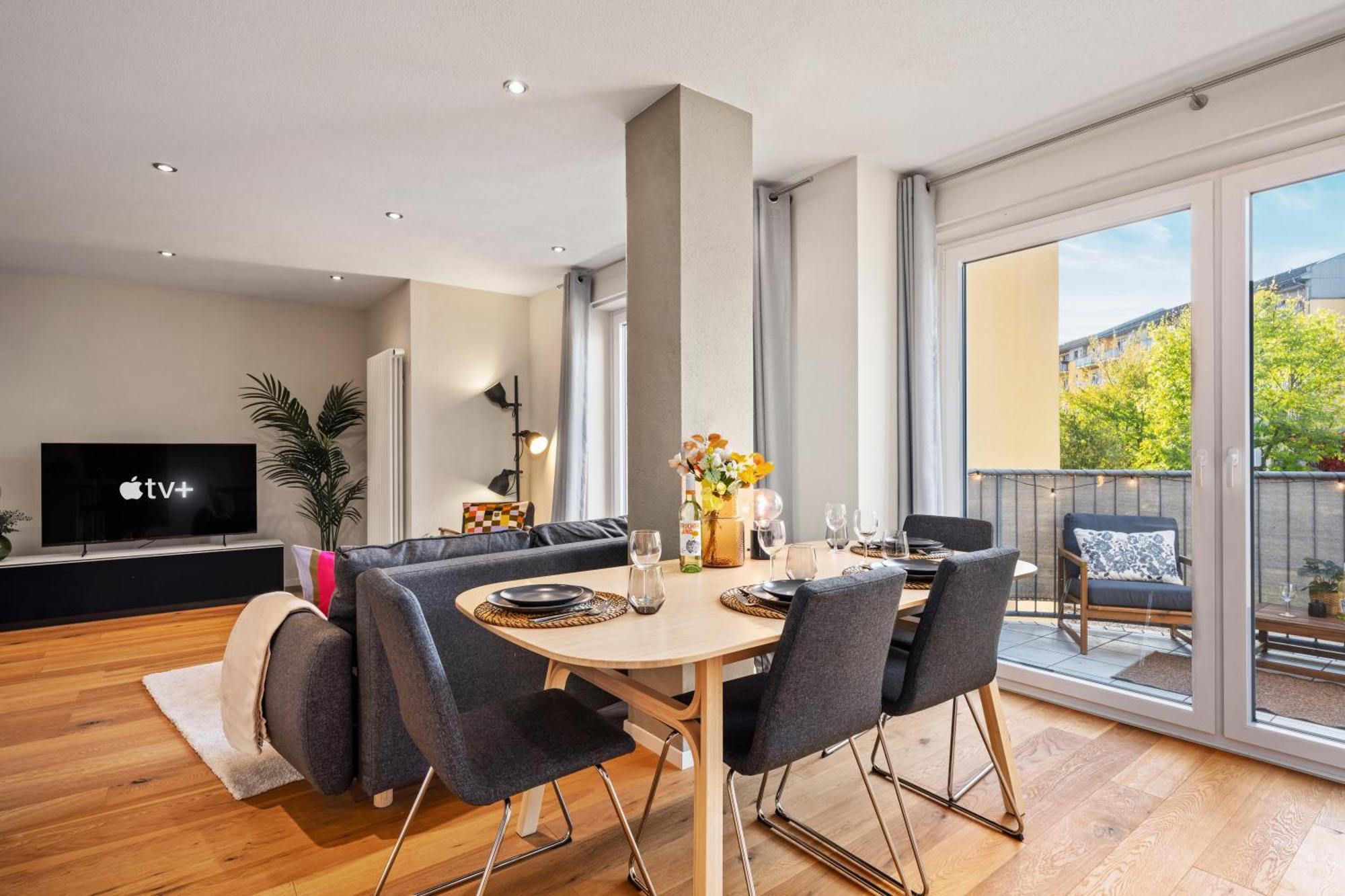 Edler Wohnraum Schwanenteich-Suite Mit Balkon, Kaffeevollautomat, Lift & Parkplatz Zwickau Ngoại thất bức ảnh